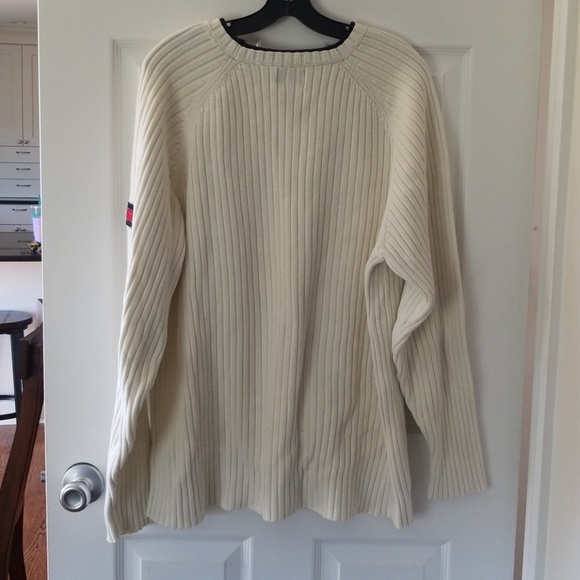 Hilfiger sweater - Picture 2 of 3